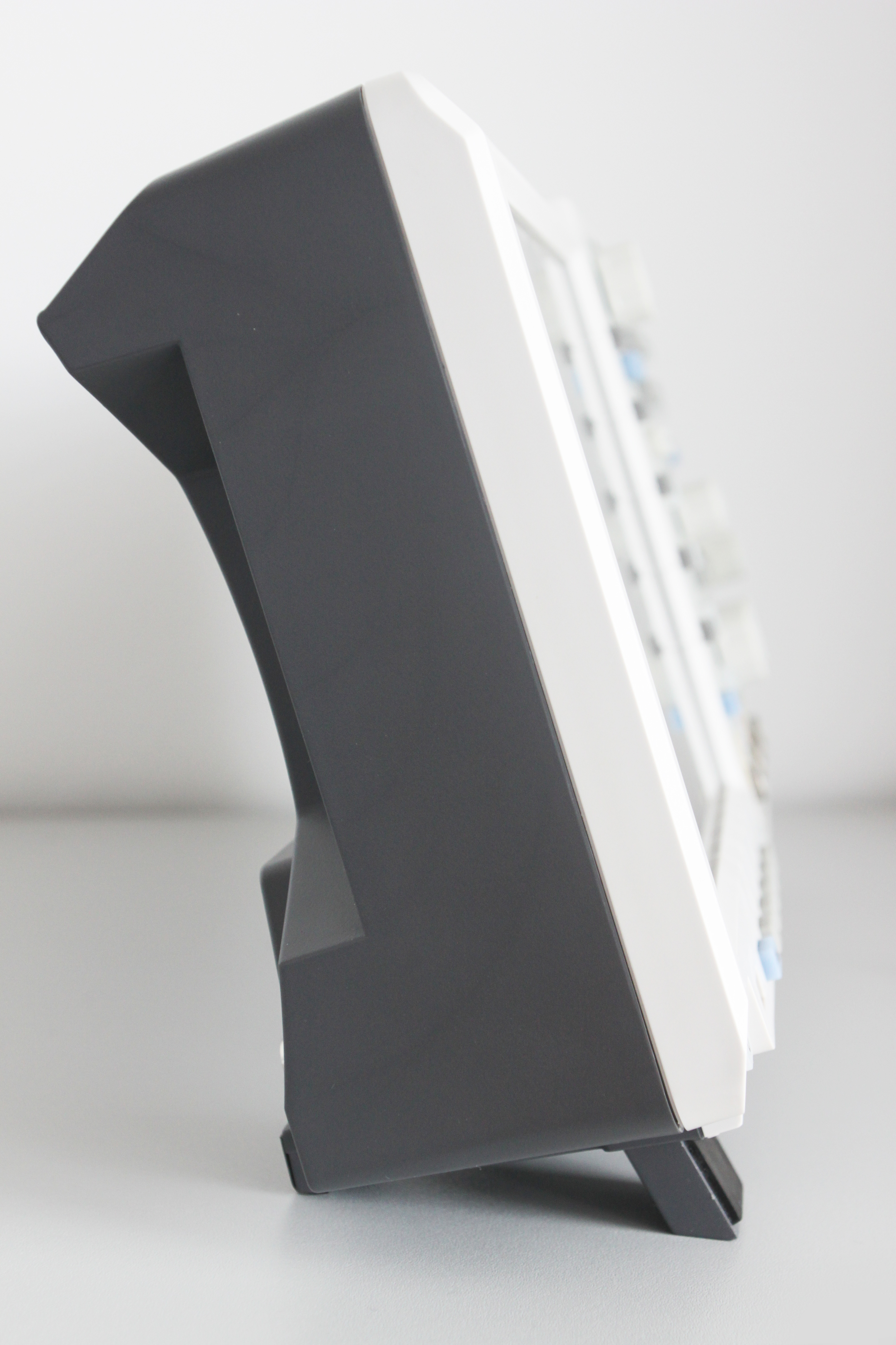 «PeakTech® P 1356» 60 MHz / 2 CH, 1 GS/s Touchscreen-Oszilloskop