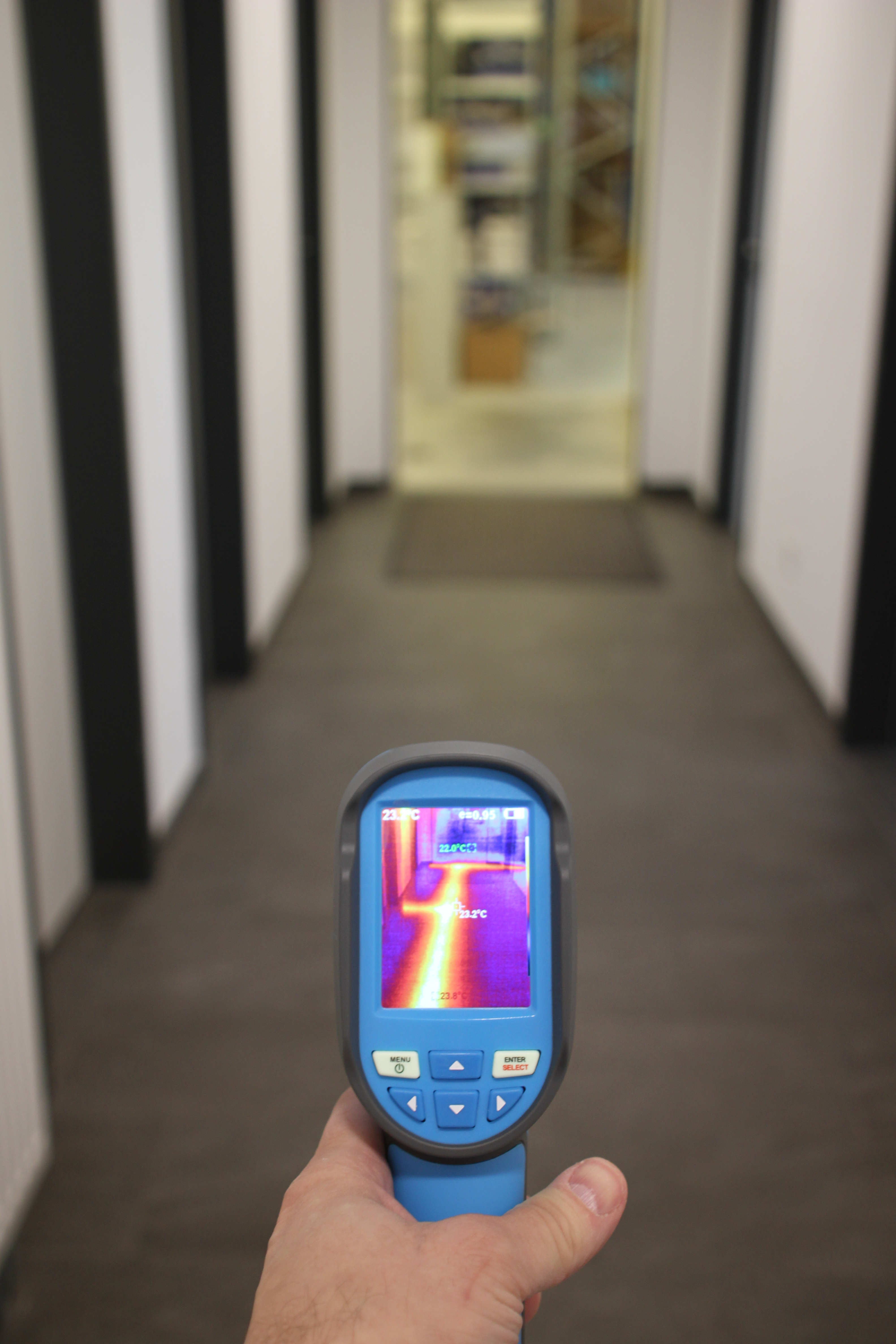 «PeakTech® P 5610 B» Thermal Imaging Camera 220x160px. -20°C ... +550°C with Photo & Video